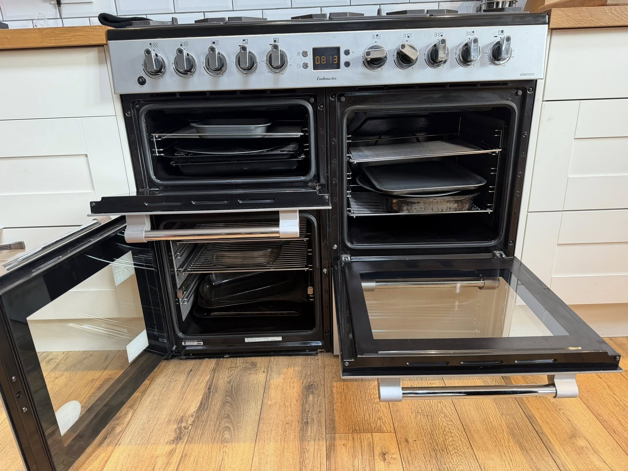 End of tenancy cleaning Radstock Bath Frome Somerset - Peachy Cleans